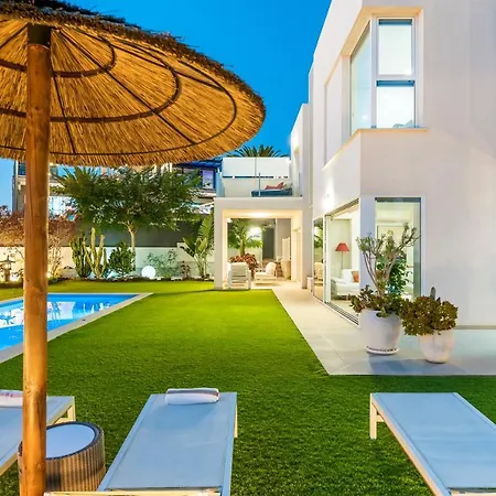 Oasis Buddha Garden By Sunkeyrents *