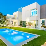 Vila Oasis Buddha Garden By Sunkeyrents *