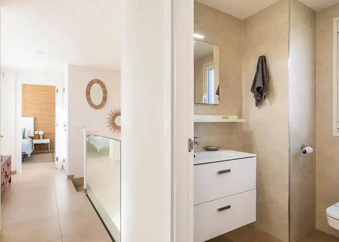 Oasis Buddha Garden By Sunkeyrents ヴィラ アデヘ