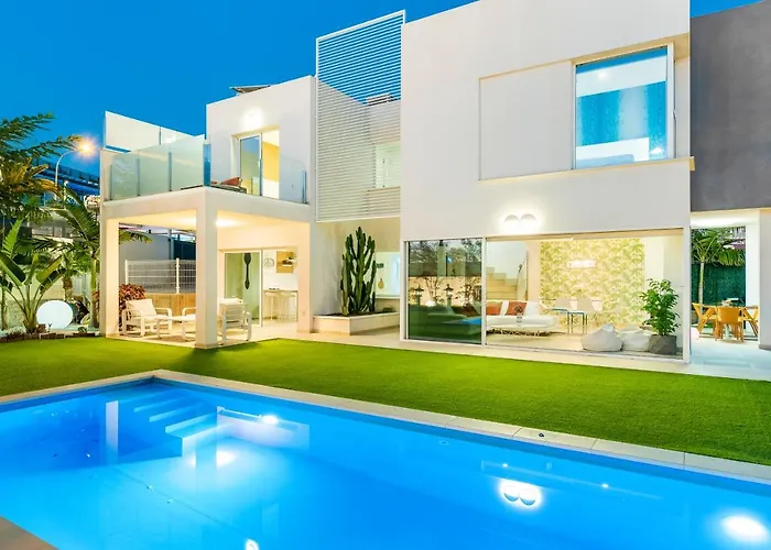 Oasis Buddha Garden By Sunkeyrents アデヘ