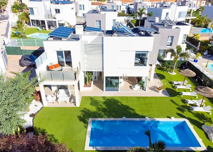 ヴィラ Oasis Buddha Garden By Sunkeyrents アデヘ